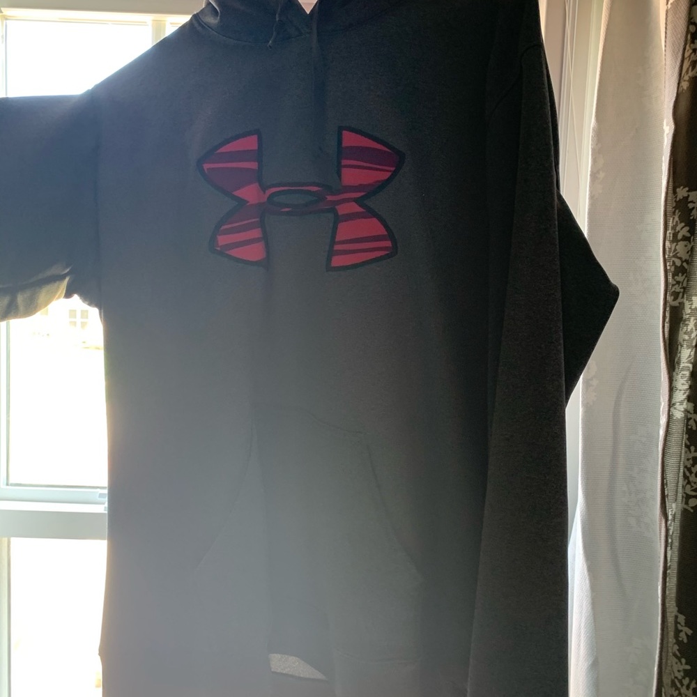 Under amor pink/purple/grey sweater